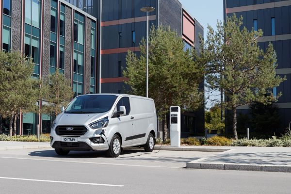Messe News: Testdrive Fahrzeuge: Alternative Antriebe testen